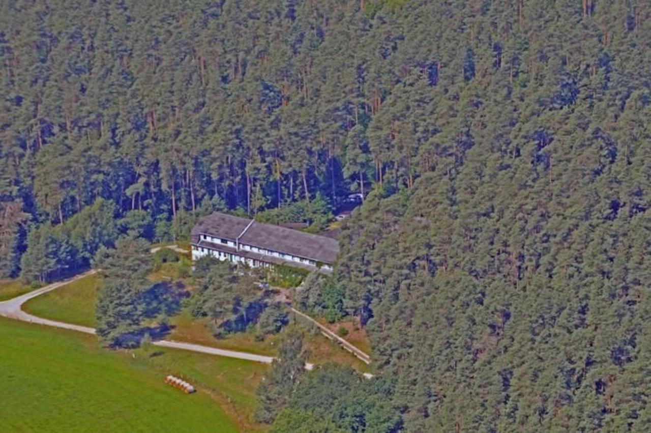 Pension Zur Fledermaus Waren  Exteriör bild